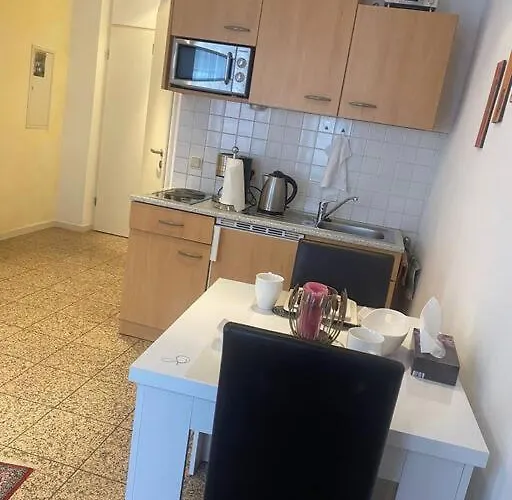 Διαμέρισμα Schoene Und Gemuetliche In Zentrum